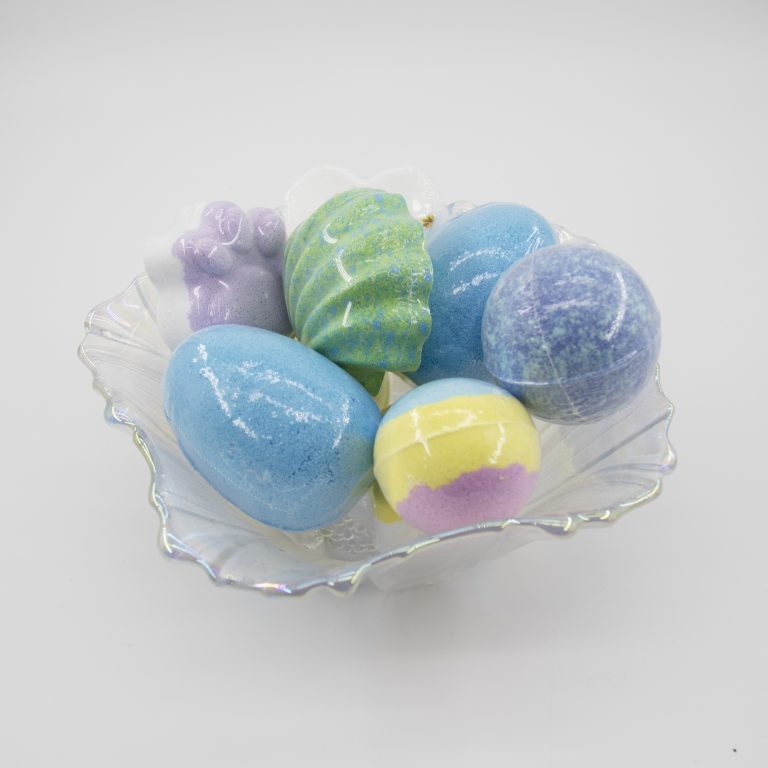 Bath bomb with golden eggs appearance Chinese supplier